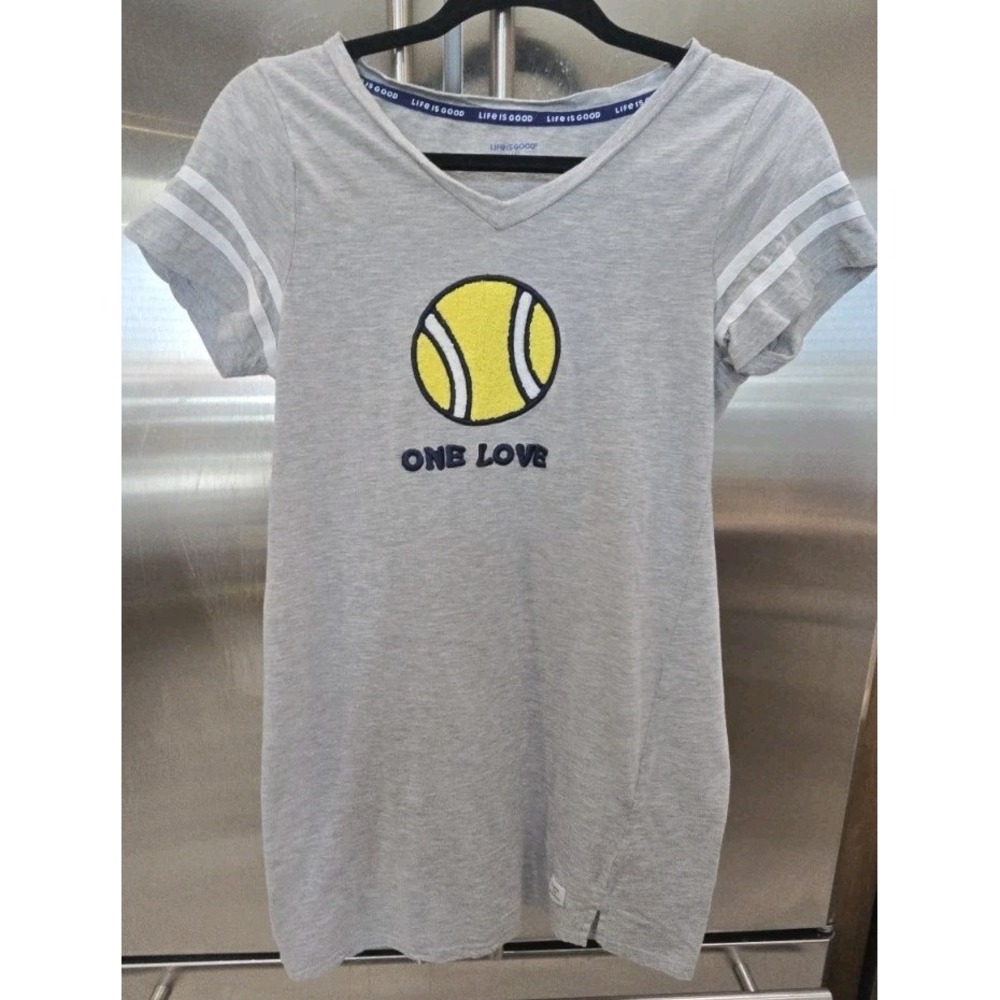 LIFE IS GOOD One Love Tennis Ball Sleep Shirt Grey Athletic lounge Tennis Camp M